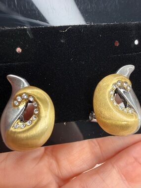 Antique unique brush 14K gold  Swarovski earrings